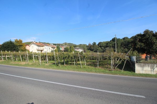terreno edificabile in vendita a Gambellara