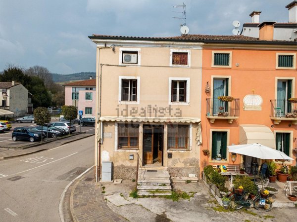 casa indipendente in vendita a Gambellara