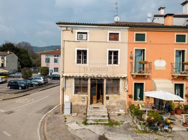 casa indipendente in vendita a Gambellara