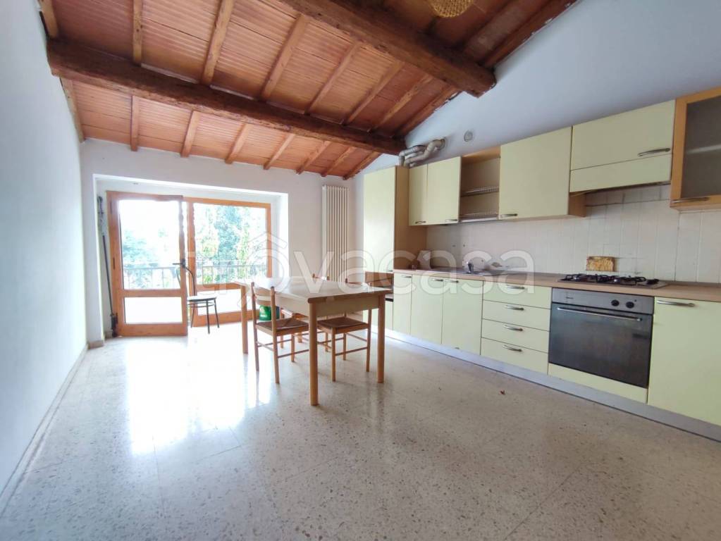appartamento in vendita a Gambellara in zona Torri di Confine