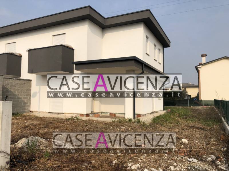 casa indipendente in vendita a Grisignano di Zocco