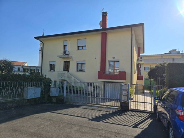 casa indipendente in vendita a Grisignano di Zocco
