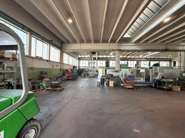 locale commerciale in vendita a Grisignano di Zocco