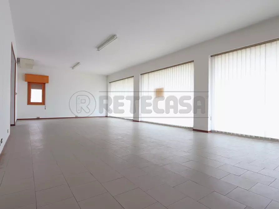 locale commerciale in vendita a Grisignano di Zocco