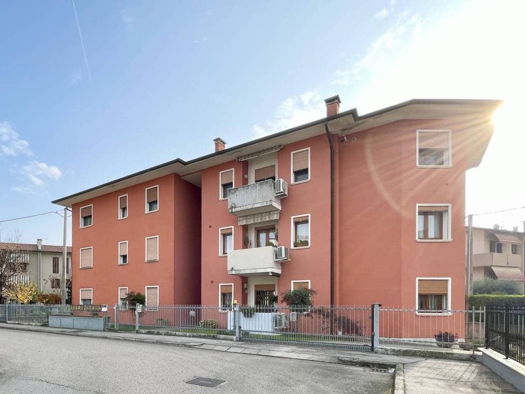 appartamento in vendita a Grisignano di Zocco