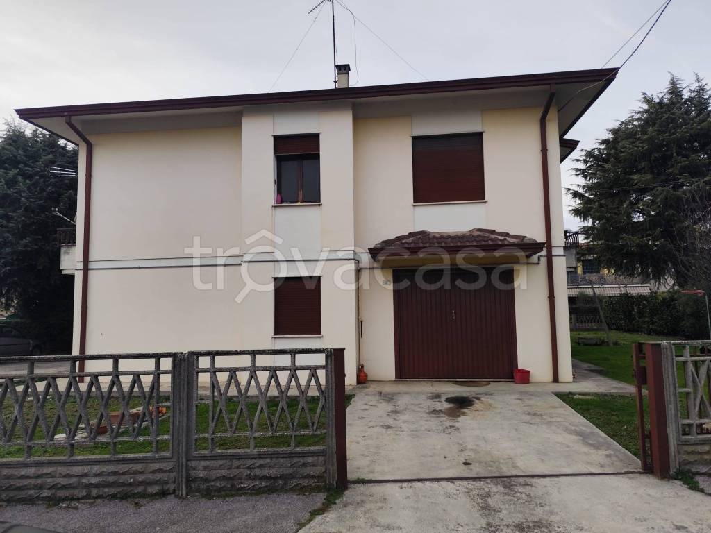 appartamento in vendita a Grisignano di Zocco