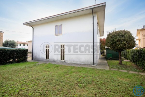 casa indipendente in vendita a Grisignano di Zocco