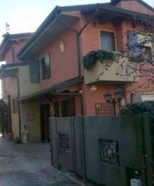 casa indipendente in vendita a Grisignano di Zocco in zona Barbano