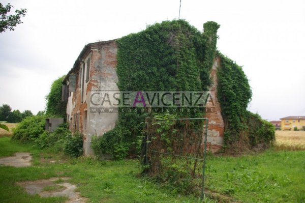 casale in vendita a Grisignano di Zocco