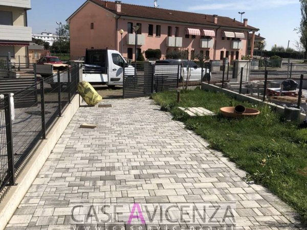 casa indipendente in vendita a Grisignano di Zocco