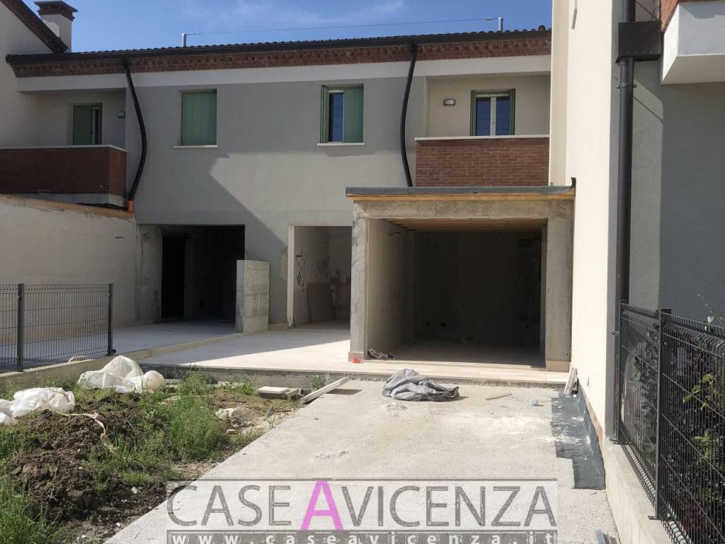 casa indipendente in vendita a Grisignano di Zocco