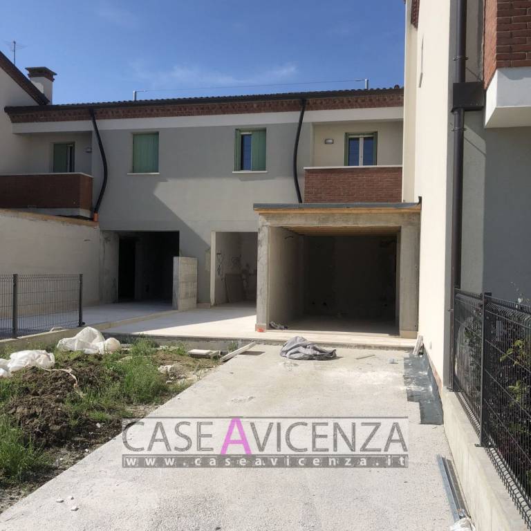 casa indipendente in vendita a Grisignano di Zocco