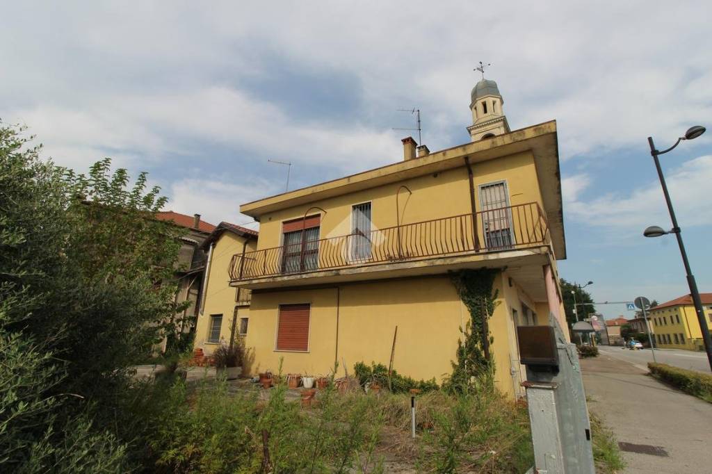 casa indipendente in vendita a Grisignano di Zocco in zona Barbano