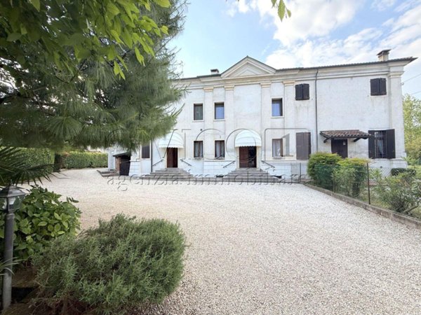 casa indipendente in vendita a Grisignano di Zocco in zona Barbano