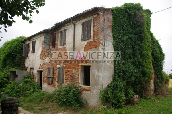 casale in vendita a Grisignano di Zocco in zona Barbano
