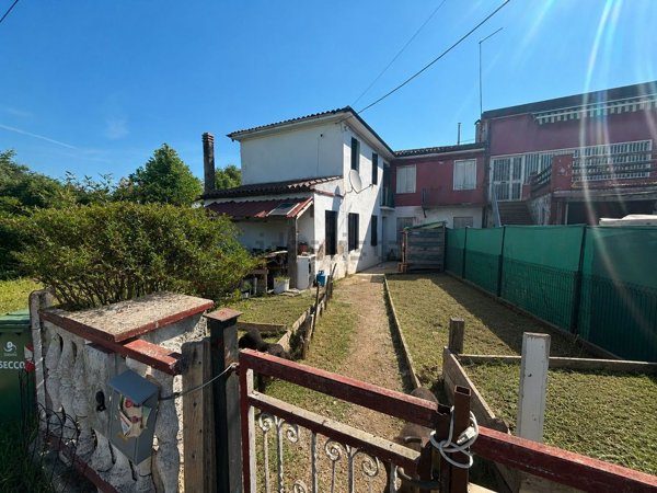 casa semindipendente in vendita a Grisignano di Zocco in zona Poiana di Granfion