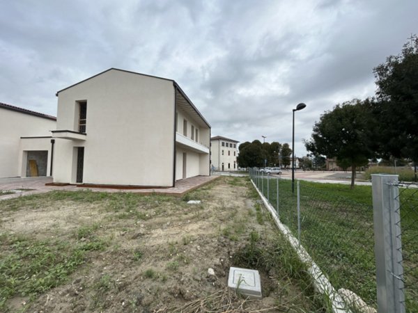 casa indipendente in vendita a Grisignano di Zocco in zona Poiana di Granfion