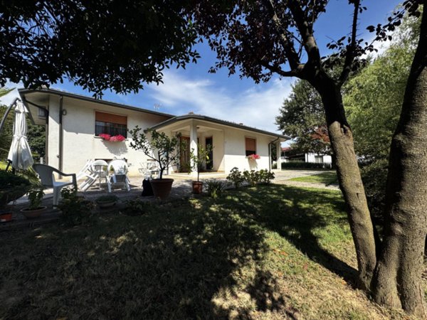 casa indipendente in vendita a Grumolo delle Abbadesse in zona Vancimuglio