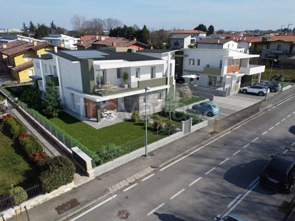appartamento in vendita ad Isola Vicentina in zona Castelnovo