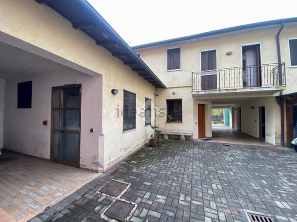 pentavano in vendita ad Isola Vicentina