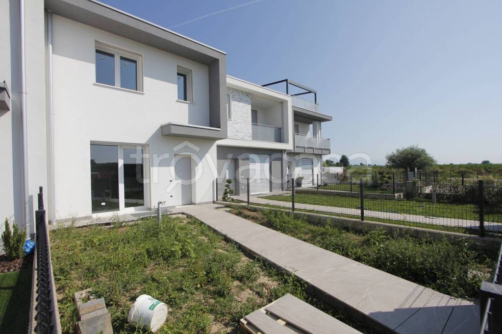casa indipendente in vendita ad Isola Vicentina