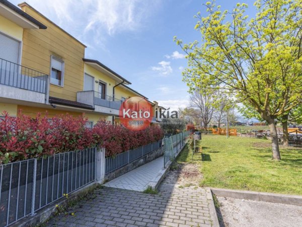 appartamento in vendita ad Isola Vicentina in zona Castelnovo