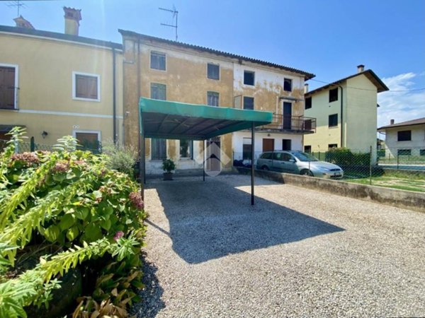 casa indipendente in vendita ad Isola Vicentina