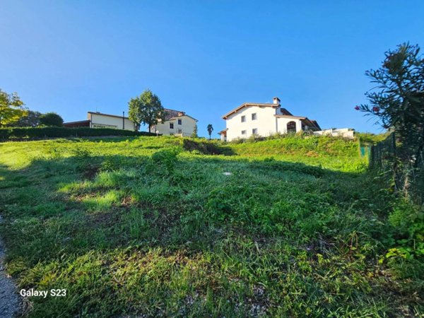 terreno agricolo in vendita ad Isola Vicentina in zona Castelnovo