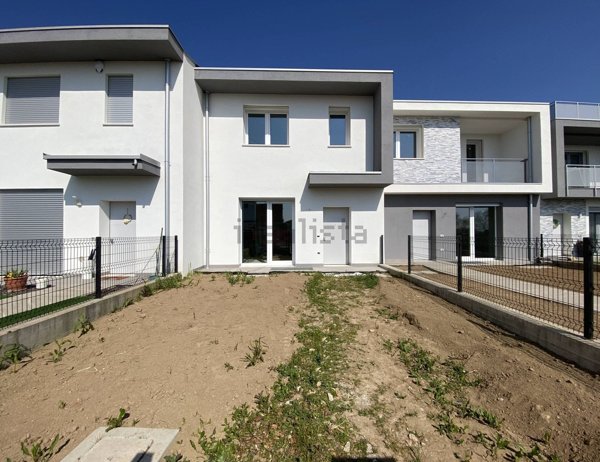 casa indipendente in vendita ad Isola Vicentina
