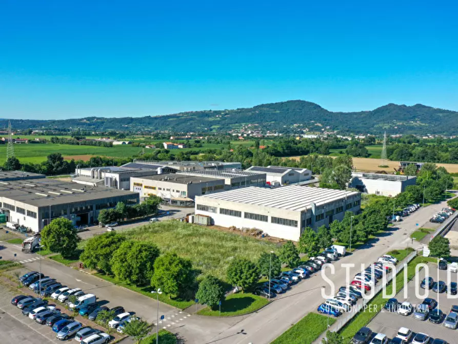 terreno edificabile in vendita ad Isola Vicentina