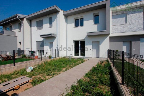 casa indipendente in vendita ad Isola Vicentina