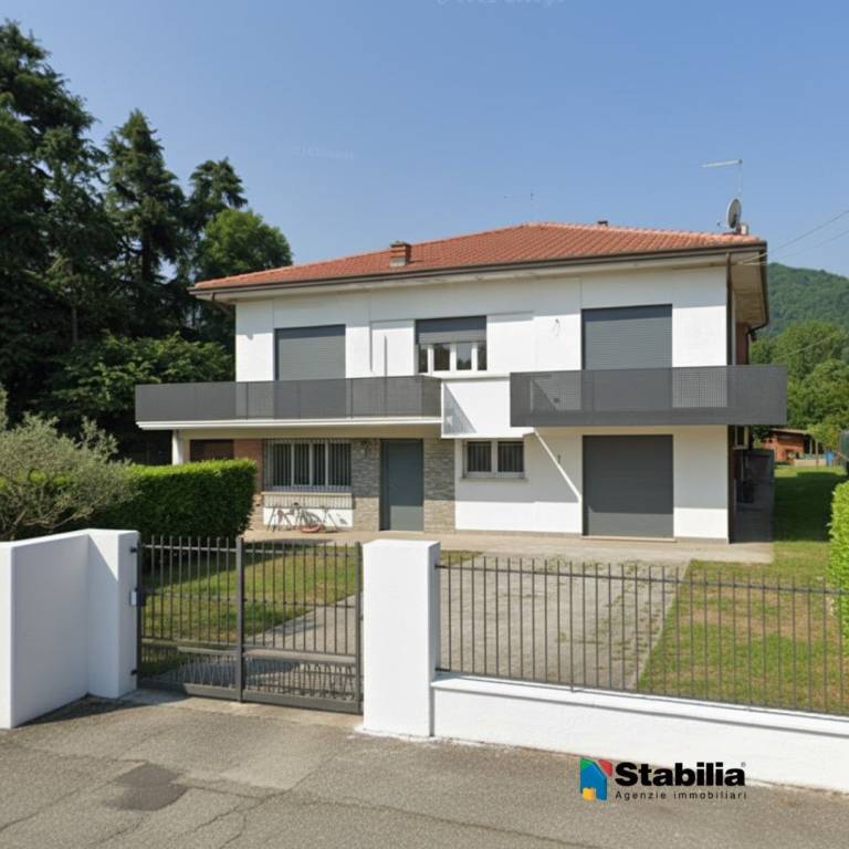 casa indipendente in vendita ad Isola Vicentina in zona Castelnovo