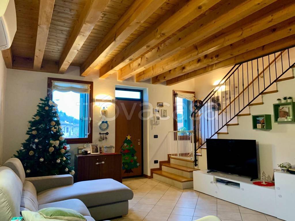 appartamento in vendita ad Isola Vicentina