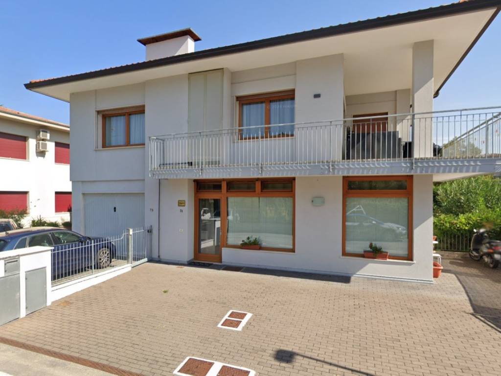 ufficio in vendita ad Isola Vicentina in zona Castelnovo