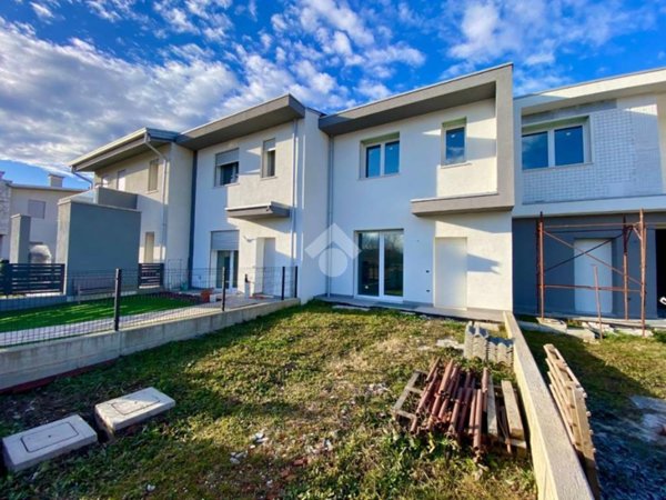 casa indipendente in vendita ad Isola Vicentina