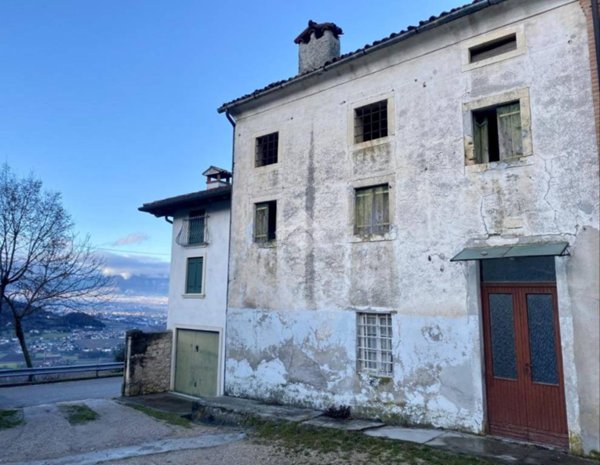 casa indipendente in vendita ad Isola Vicentina in zona Torreselle