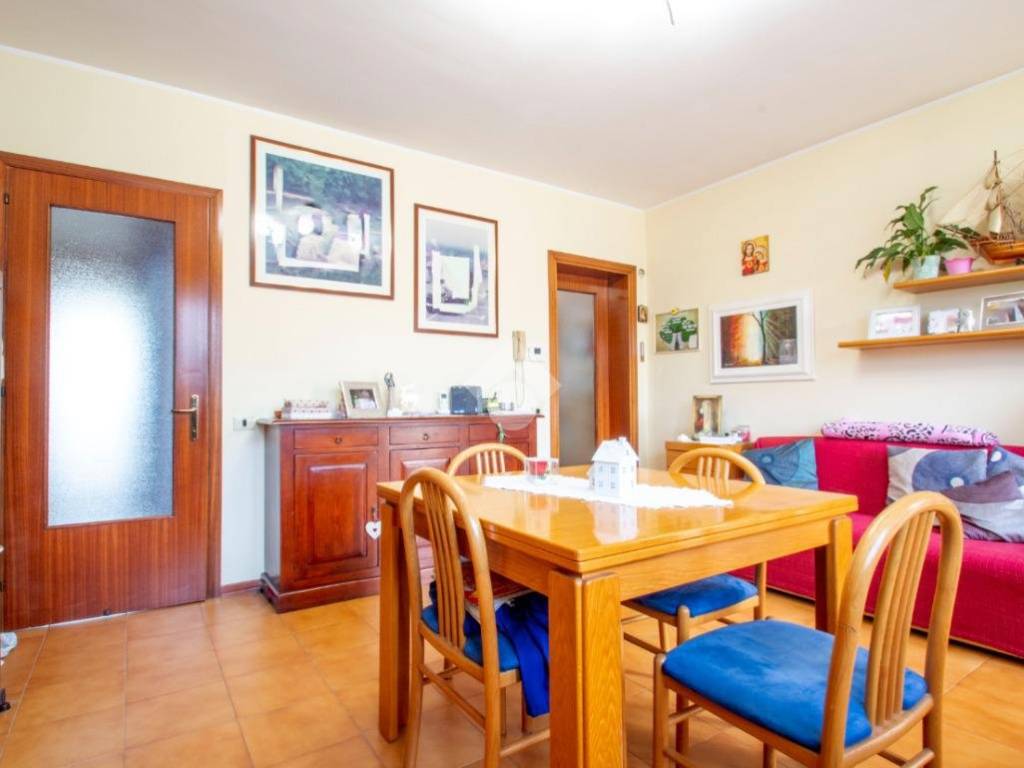 appartamento in vendita ad Isola Vicentina in zona Castelnovo