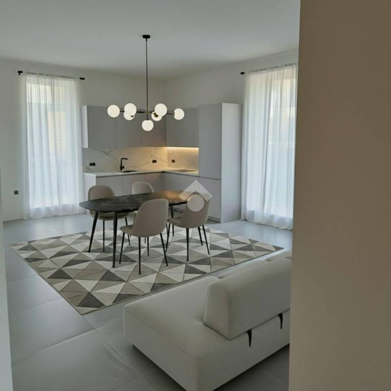 casa indipendente in vendita ad Isola Vicentina in zona Castelnovo