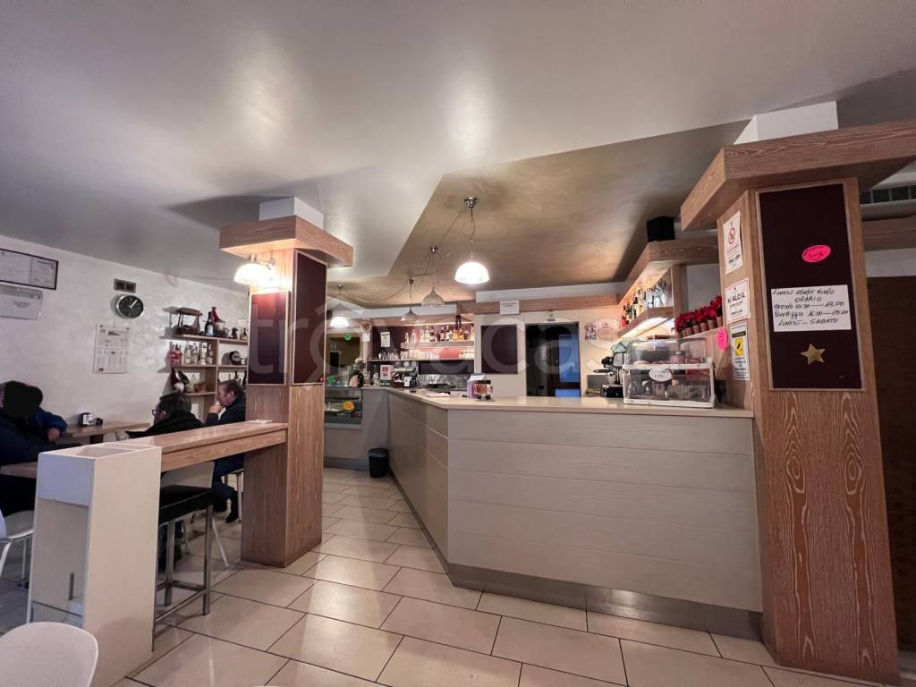 negozio in vendita ad Isola Vicentina in zona Castelnovo