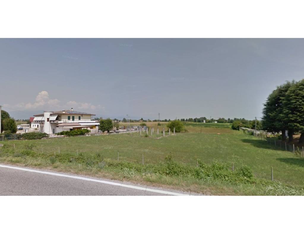 terreno edificabile in vendita ad Isola Vicentina in zona Castelnovo