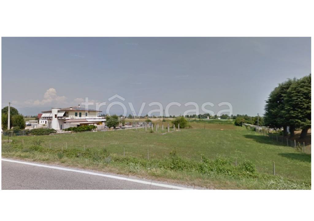 terreno edificabile in vendita ad Isola Vicentina in zona Castelnovo
