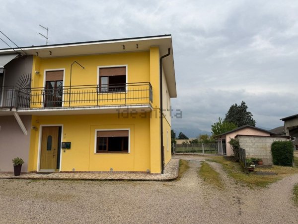 casa indipendente in vendita ad Isola Vicentina