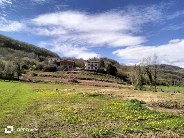 casa indipendente in vendita ad Isola Vicentina in zona Castelnovo
