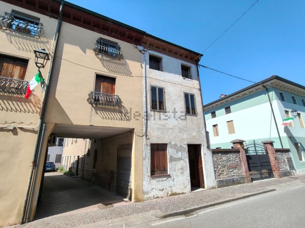 appartamento in vendita ad Isola Vicentina in zona Castelnovo