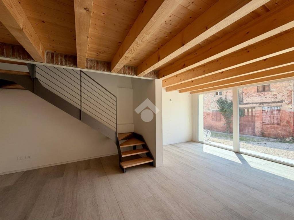 casa indipendente in vendita ad Isola Vicentina in zona Castelnovo