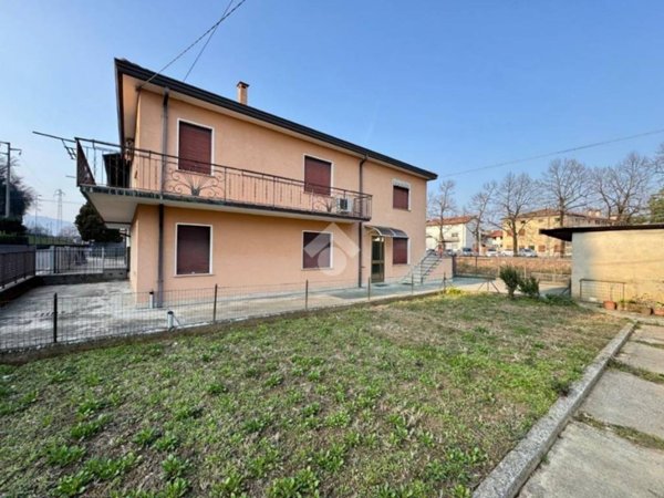 appartamento in vendita ad Isola Vicentina in zona Castelnovo