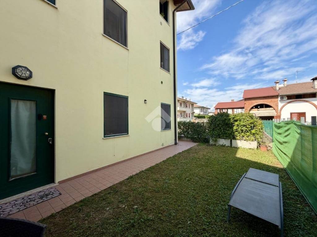 appartamento in vendita ad Isola Vicentina in zona Castelnovo