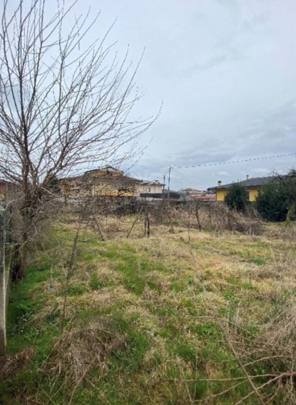 terreno edificabile in vendita ad Isola Vicentina in zona Castelnovo