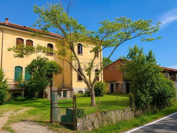casa indipendente in vendita ad Isola Vicentina in zona Castelnovo