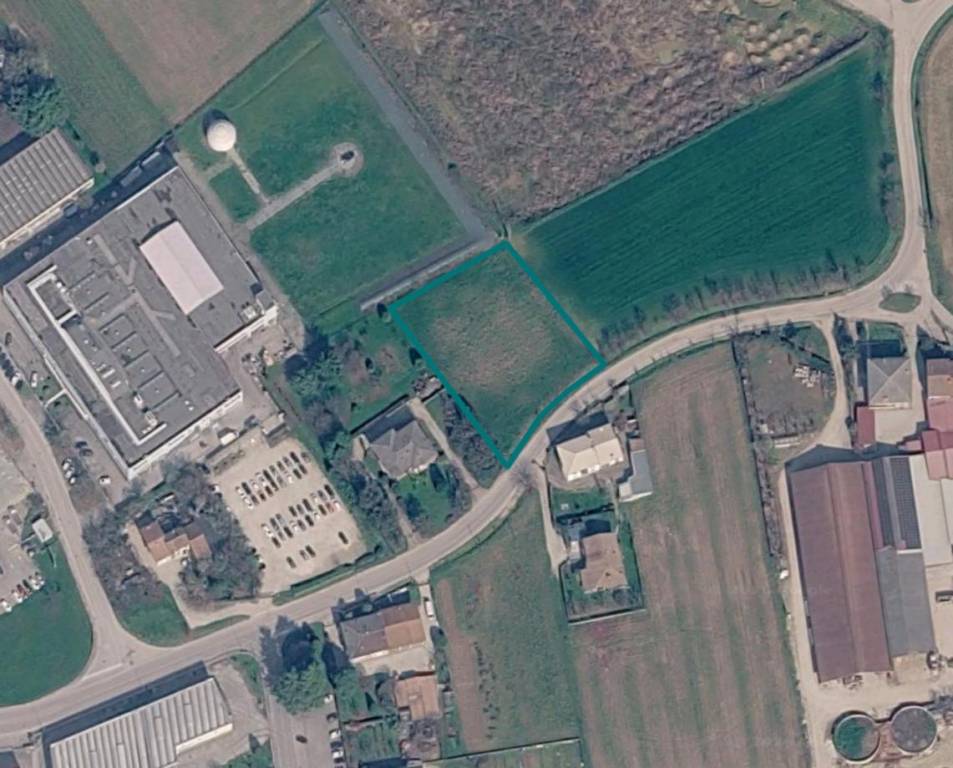 terreno edificabile in vendita ad Isola Vicentina in zona Castelnovo